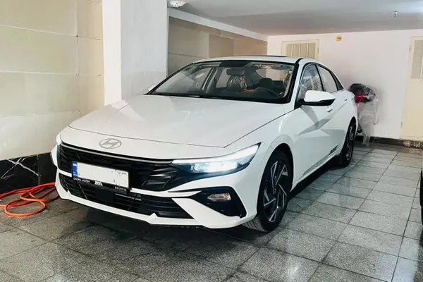 عکس هیوندای النترا