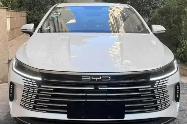 بی وای دی دیسترویر 05 DMi