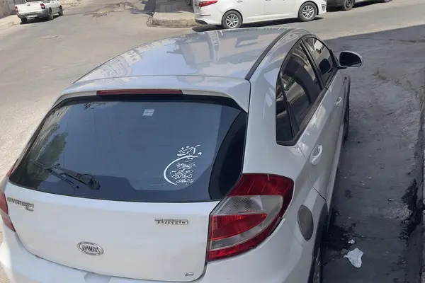 ام وی ام 315هاچ بک