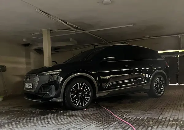 عکس آئودی Q5 e-tron