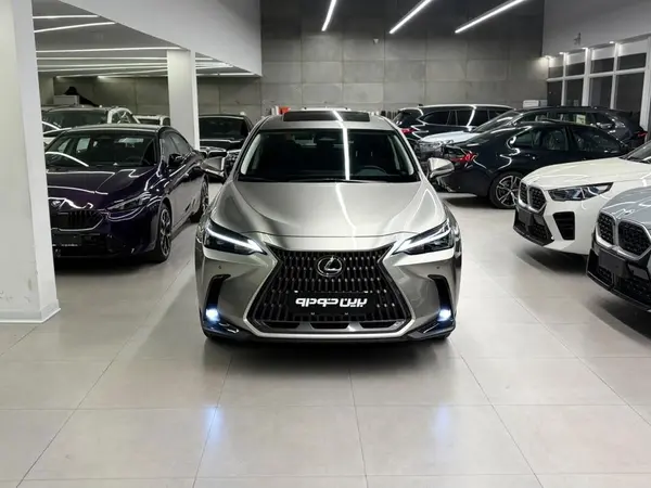 عکس لکسوس NX