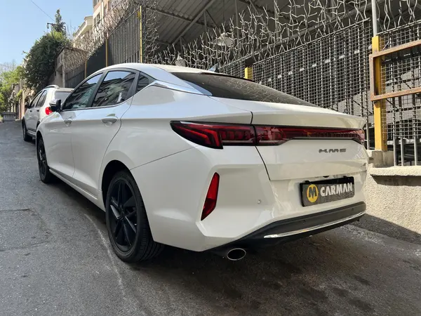 عکس کی ام سی J7