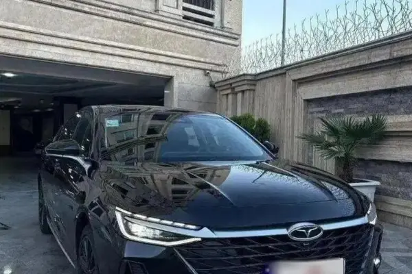 فونیکس آریزو 8 (Z8)