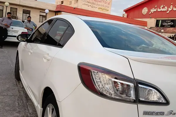 عکس مزدا 3 نیو صندوق دار