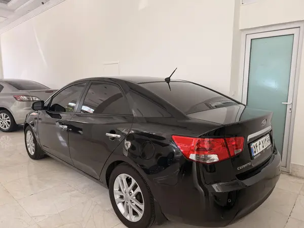 عکس کیا سراتو (مونتاژ)