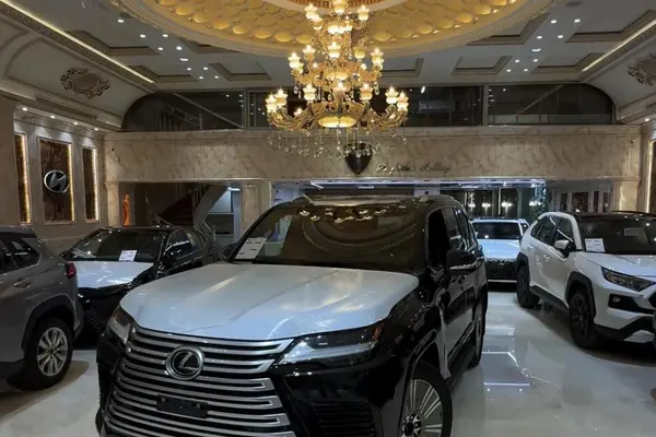 عکس لکسوس LX