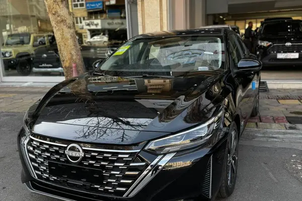 عکس نیسان سیلفی e-POWER