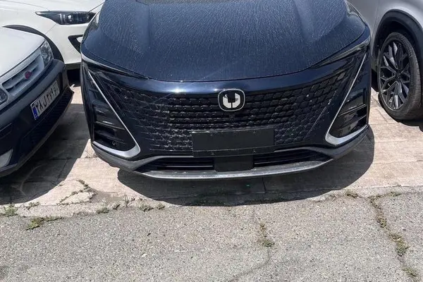 چانگان UNI-T