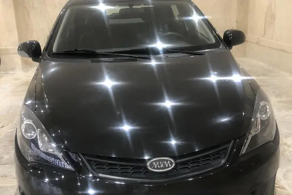ام وی ام 315هاچ بک