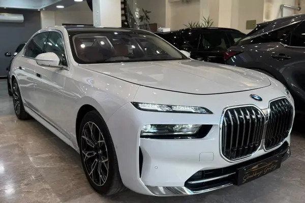 بی ام و سری 7