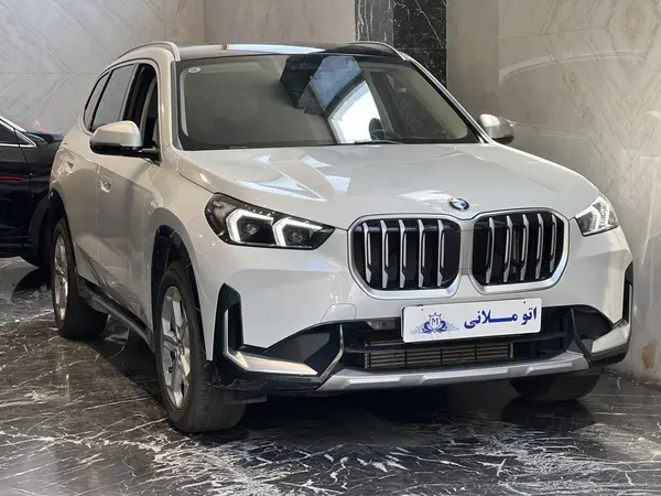 عکس بی ام و X1