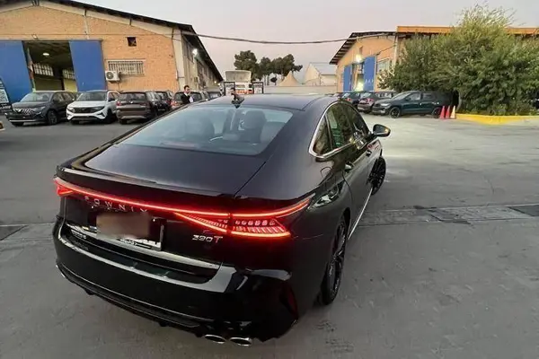 فونیکس آریزو 8 (Z8)