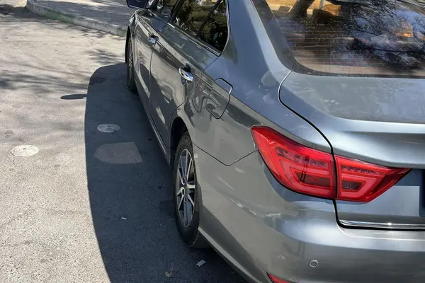 عکس لیفان 820