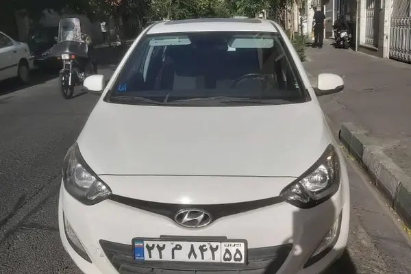 هیوندای i20
