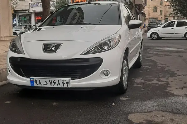 پژو 207