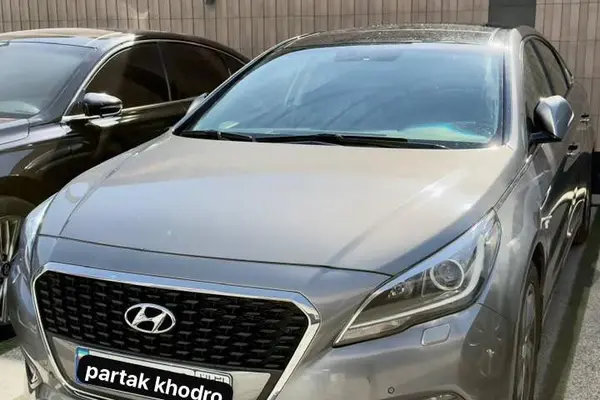 هیوندای سوناتا هیبرید
