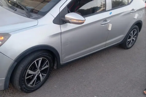 لیفان X50