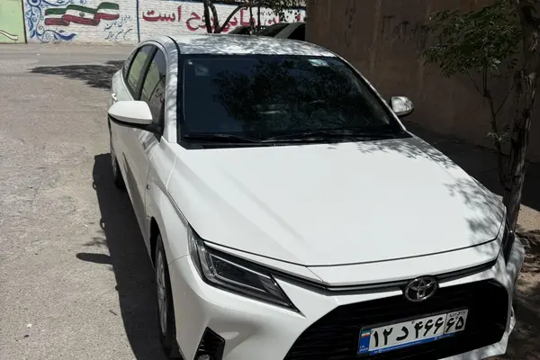 عکس تویوتا یاریس صندوق دار