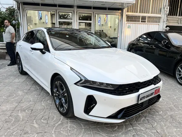 عکس کیا K5
