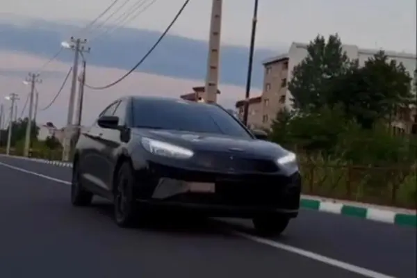 کی ام سی eJ7