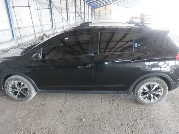 عکس لیفان X50