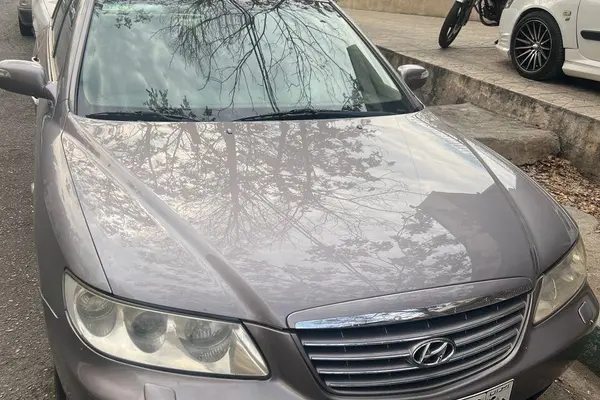 هیوندای آزرا (گرنجور)