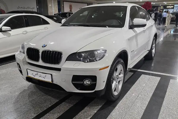 بی ام و X6