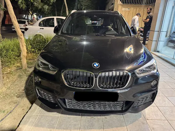 عکس بی ام و X1