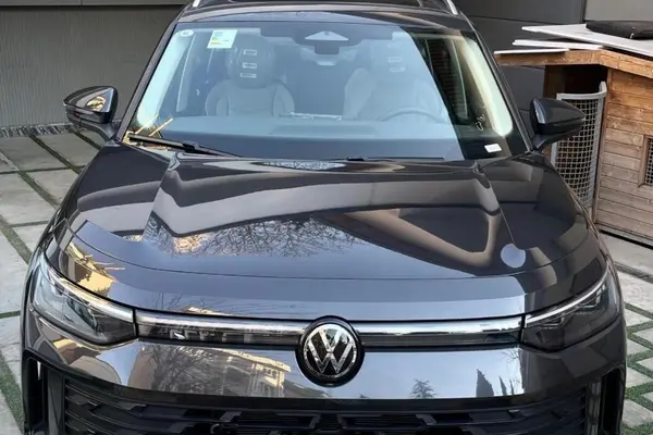 عکس فولکس تایرونL