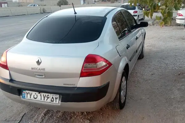 رنو مگان (مونتاژ)