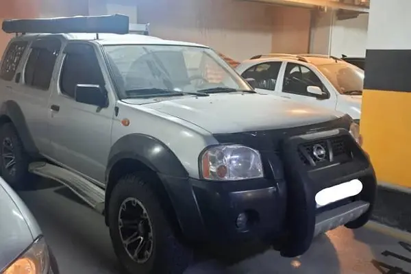 عکس نیسان رونیز