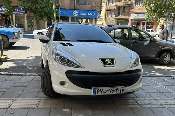 پژو 207