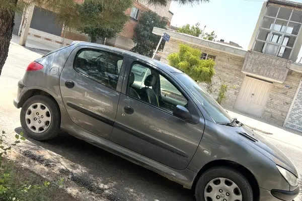پژو 206