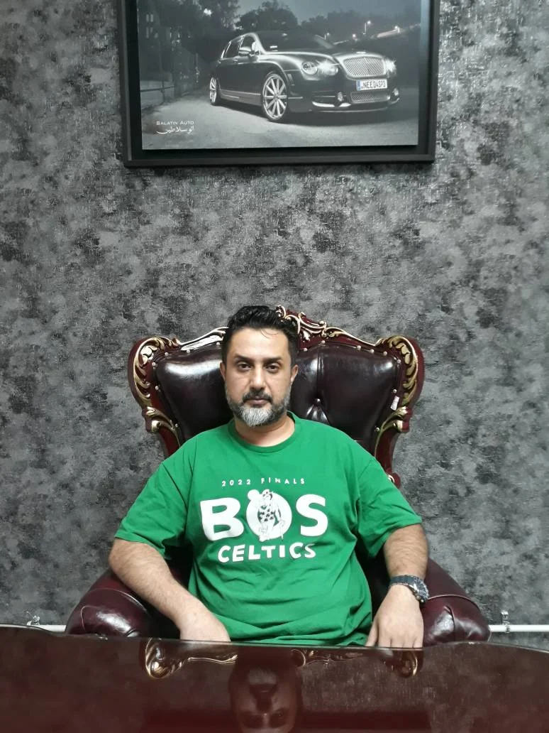 مدیر نمایشگاه اتو سلاطین