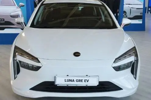 عکس لونا GRE