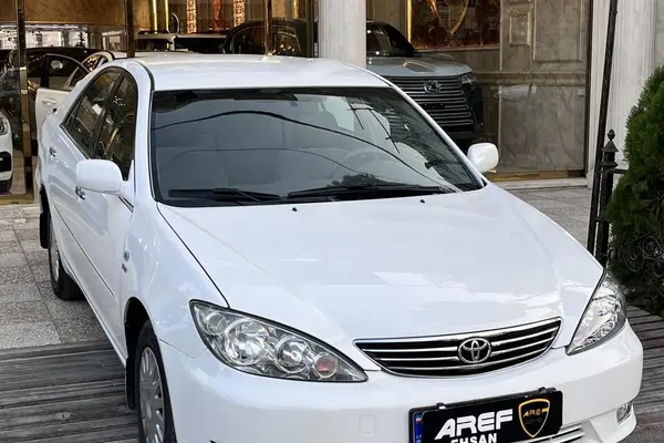 تویوتا کمری