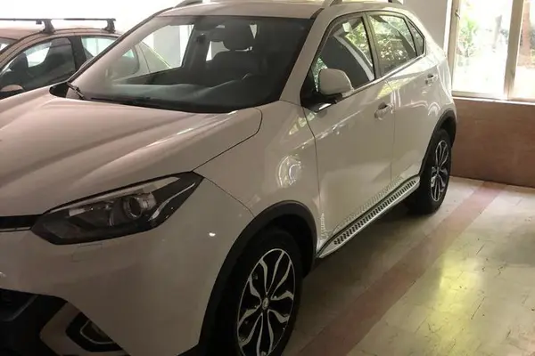 عکس ام جی GS
