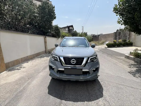نیسان ترا