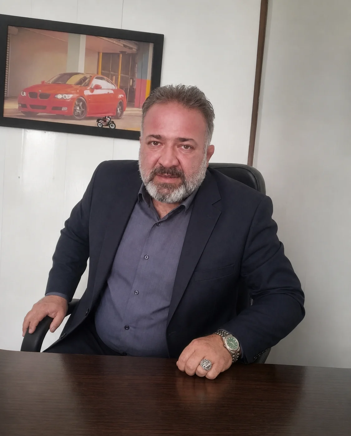 مدیر نمایشگاه اتو طاها