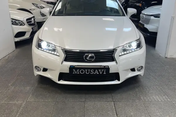 عکس لکسوس GS
