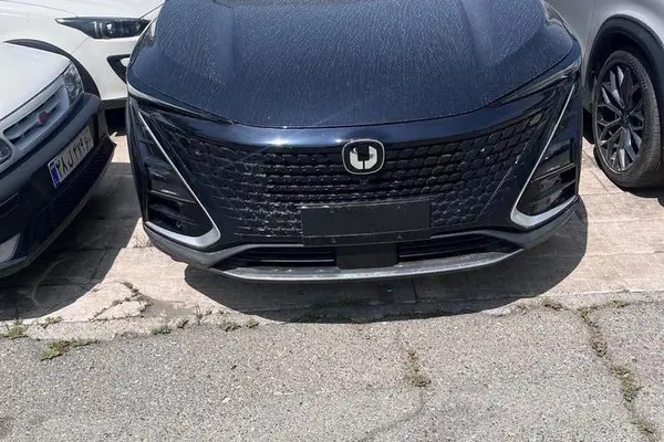 عکس چانگان UNI-T