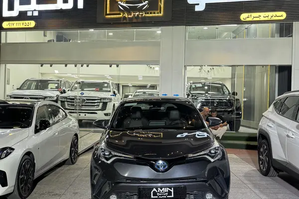 عکس تویوتا C-HR هیبرید