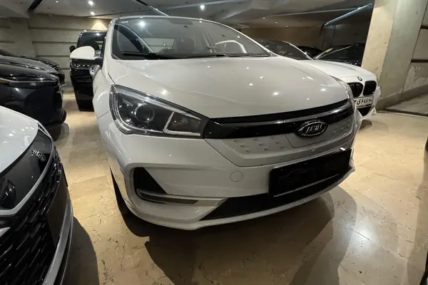 ام وی ام آریزو 5ev