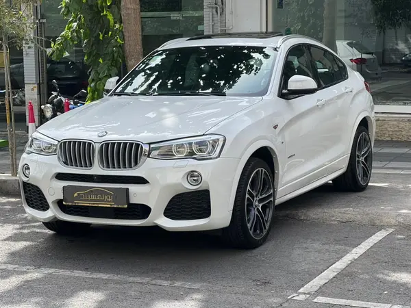 بی ام و X4