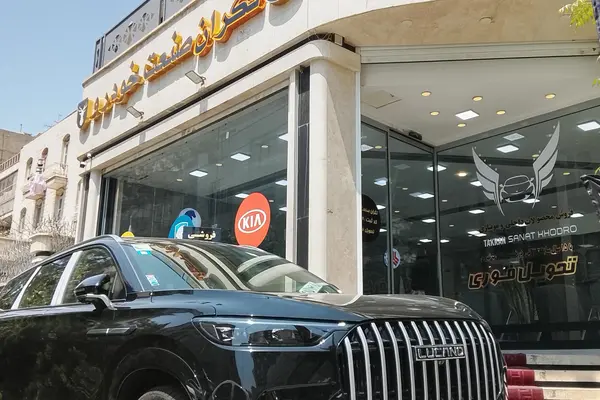 لوکانو L8