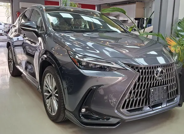 لکسوس NX هیبرید