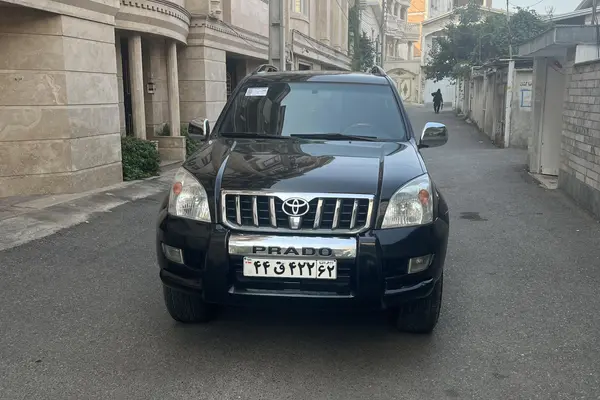 تویوتا پرادو دو در