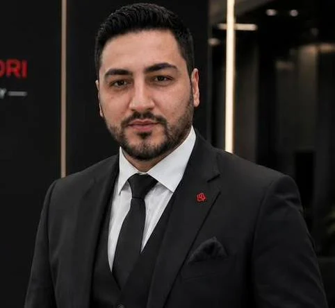 مدیر نمایشگاه اتو قیصوری