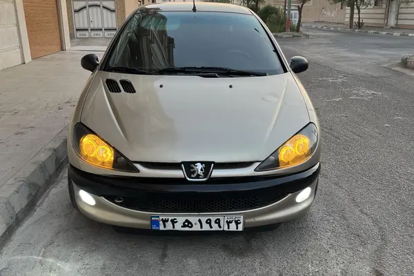 پژو 206