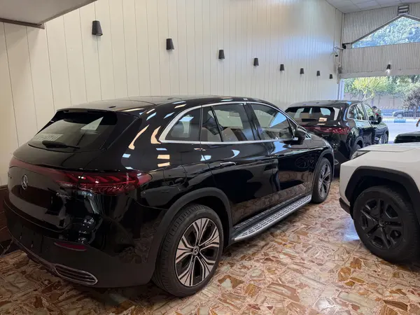 عکس بنز EQE SUV